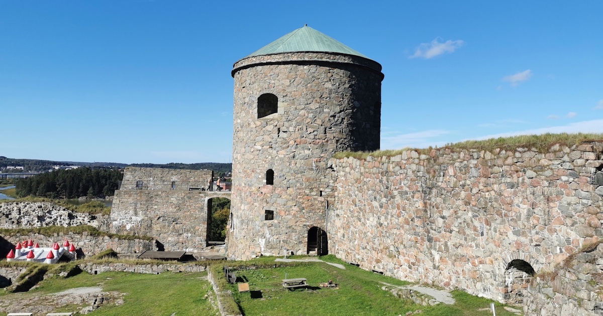 The Best 11 Fortresses and Castles near Gothenburg To Visit